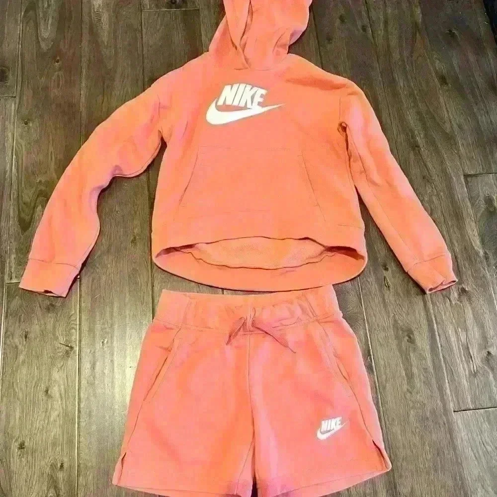NikeSportswear Kids' Club Fleece Hoodie Girls Size M Pink Salt - Picture 3 of 16